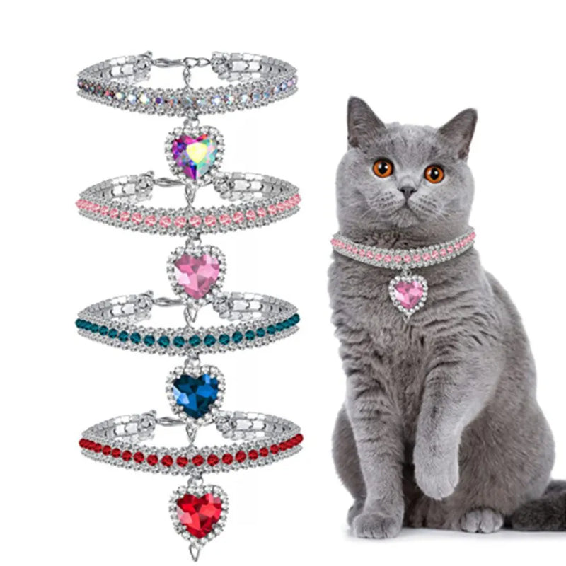 Colar de strass com pingente de coração para gatos e cães